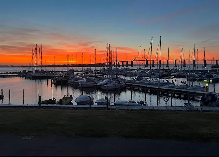 Lovely In With House Sea View